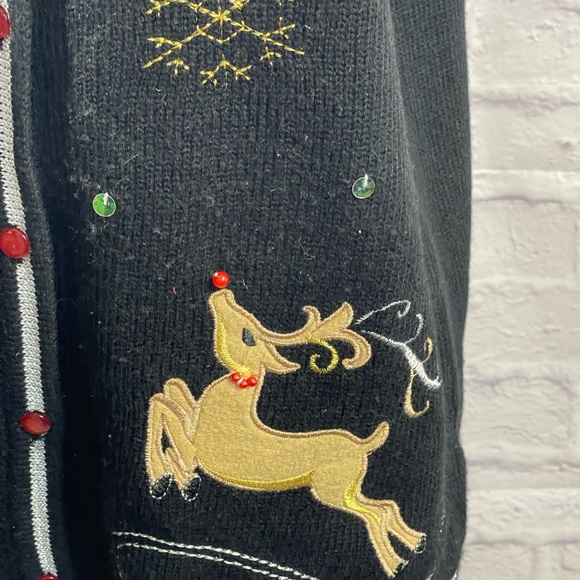 White Stag Womens Black Reindeer Snowflake Ugly Christmas Sweater Vest L G - Picture 3 of 7